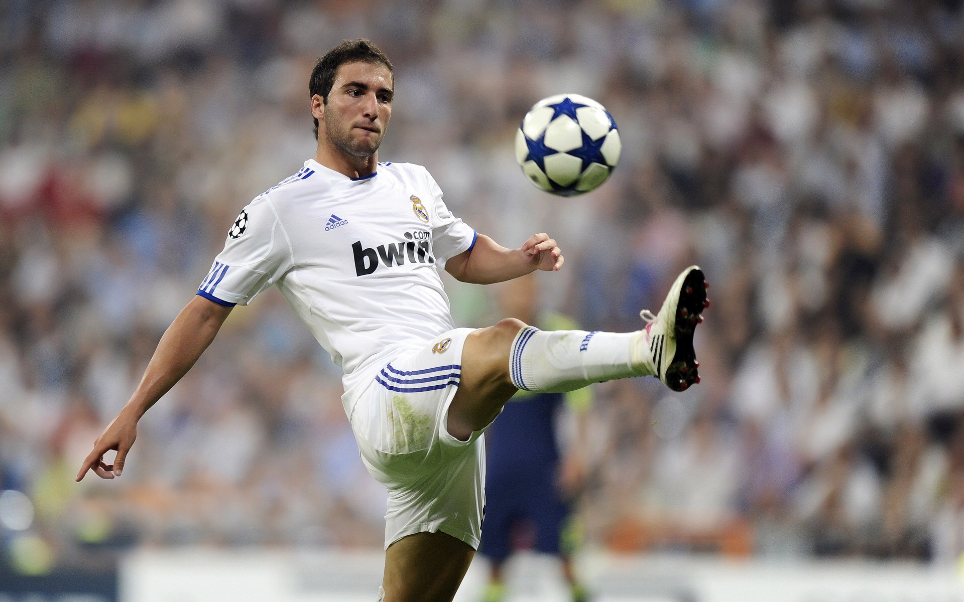  和男友露营走错帐篷 